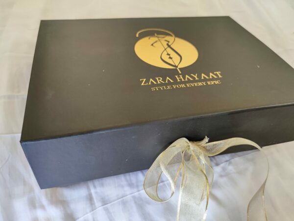 Zara Hayaat Luxury Lawn - SCARLET SS-03