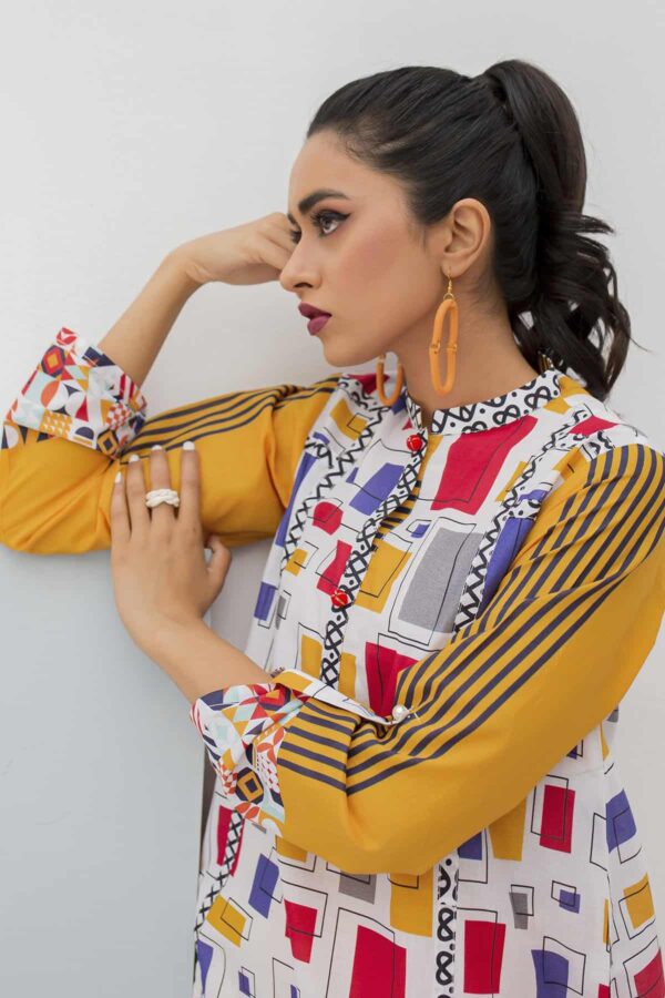Btw unstitched designer lawn kurti - butter up (gz-79)– detail view 2 BTW Unstitched Designer Lawn Kurti - Butter Up (GZ-79)– detail view 2