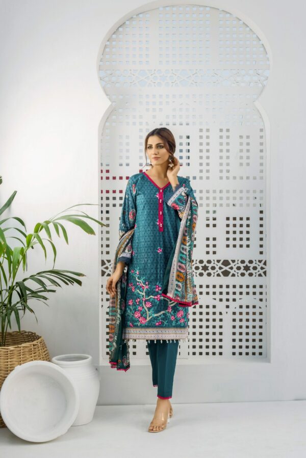 Rangreza Embroidered Lawn 2022 | RE22-5