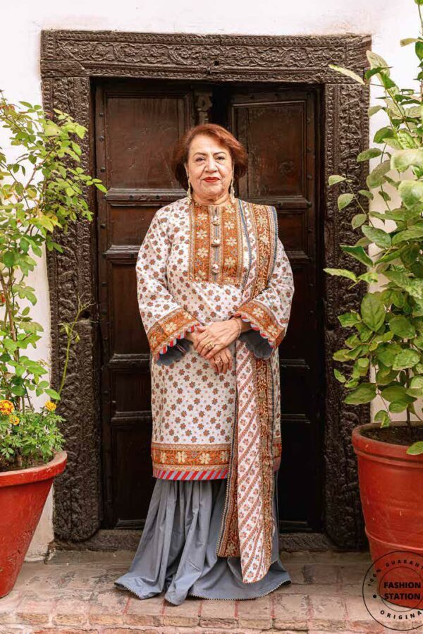 Gul Ahmed Mother's Lawn 2022 | CL22056A