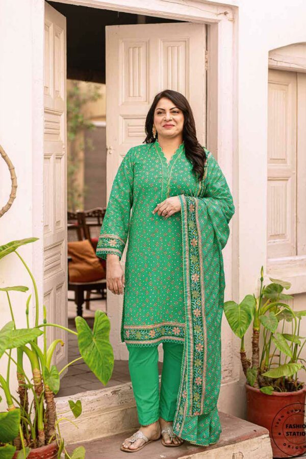 Gul Ahmed Mother's Lawn 2022 | CL22056B