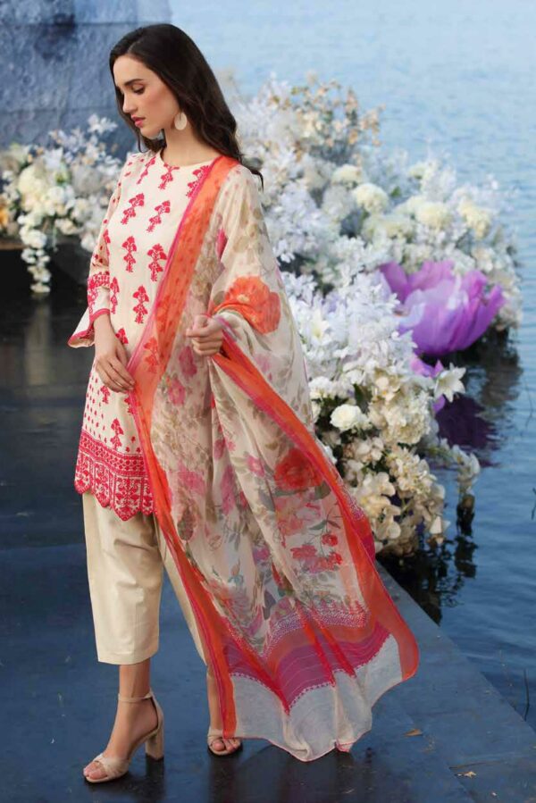 Charizma Embroidered Lawn Chapter 1 2022 | CEL-03