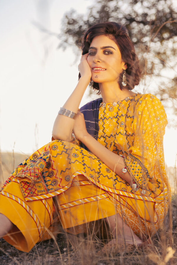 LSM Lakhany Spring Embroidered Collection Vol-2 - FEC-9022 (SS-2124) | |
