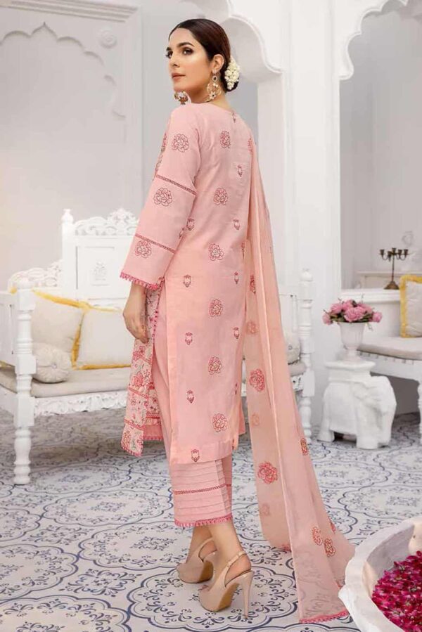 Breeze By Mahnur Embroidered Lawn Luxury Collection -22  MN22BL ML-06