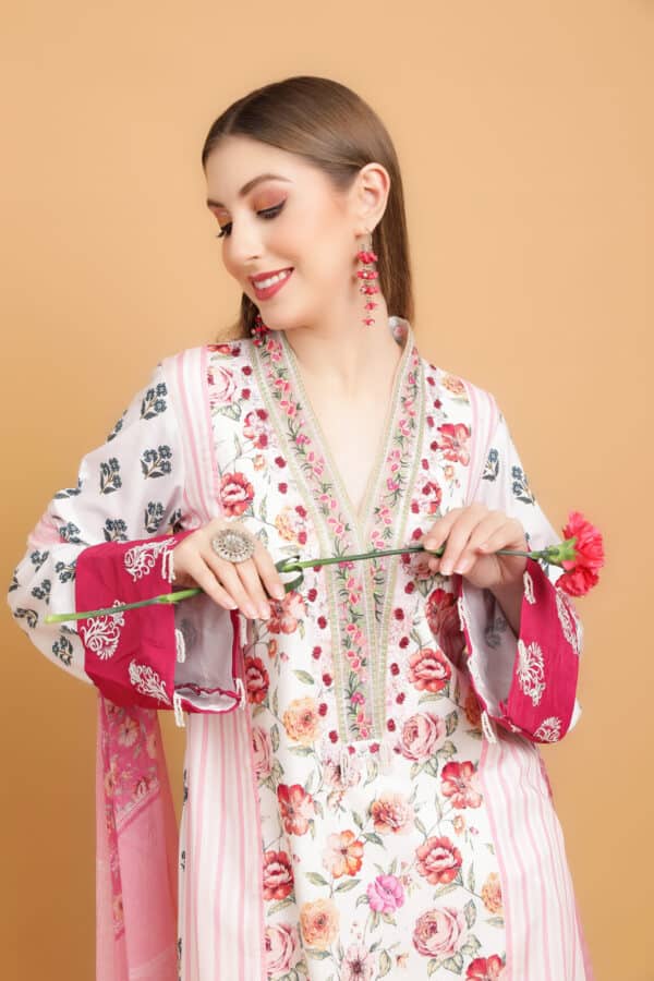 Ghazal embroidered floral from house of mist| vol 2|| hm-fl-01– ghazal vol2 (2) Ghazal Embroidered Floral from House of Mist| Vol 2|| HM-FL-01– Ghazal Vol2 (2)
