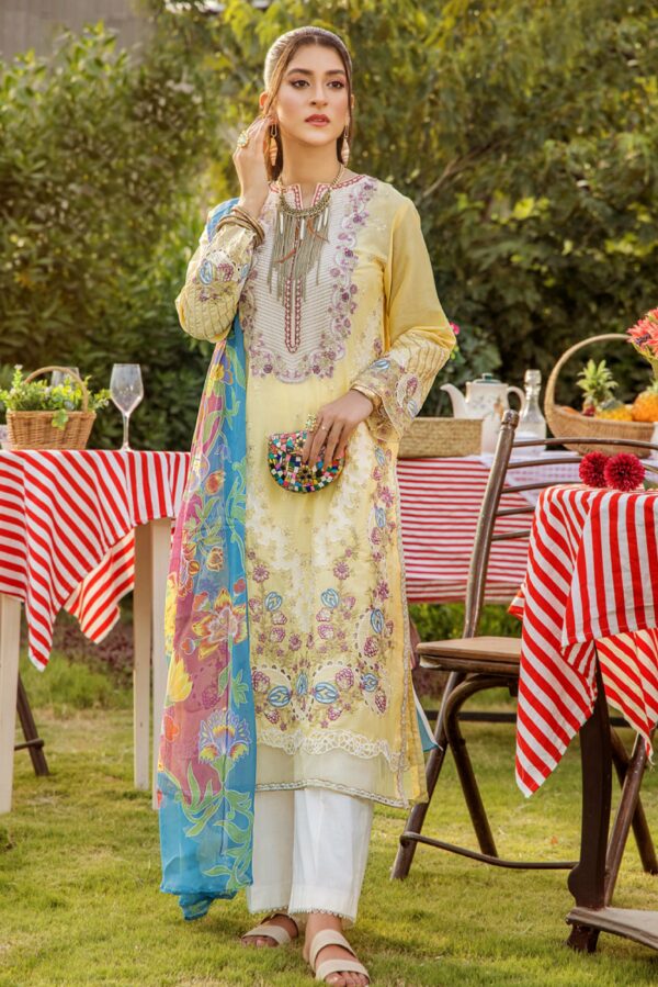 Etoiles By Zebaish Embroidered Lawn 2023| ED-12
