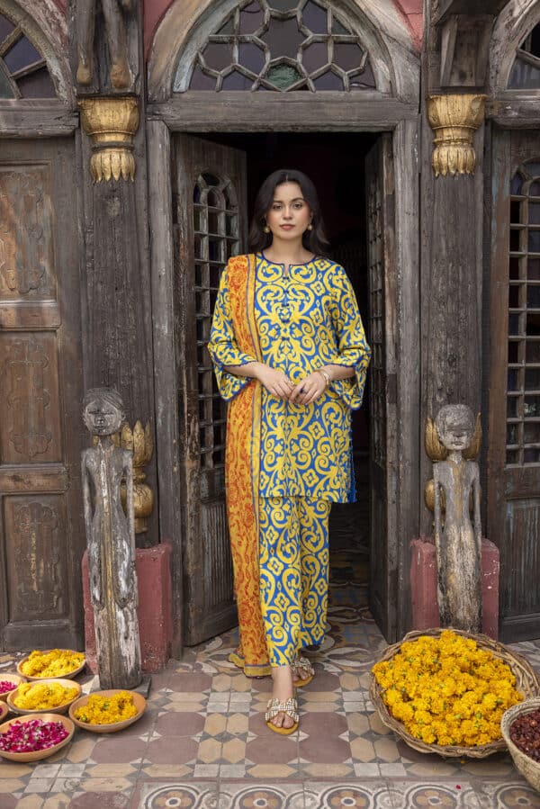 Ghazal from House of Mist| Lawn| Vol 4|| HM-GZ4-04 (GZ-541)– 049A0939 Ghazal from House of Mist| Lawn| Vol 4|| HM-GZ4-04 (GZ-541)– 049A0939