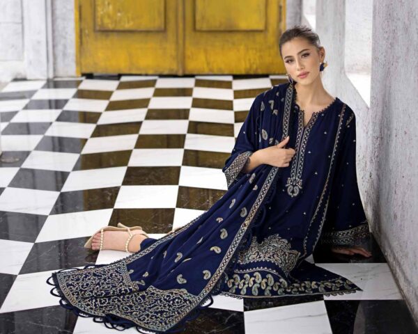 Gul Ahmed Winter Collection | 2023 | AP32065