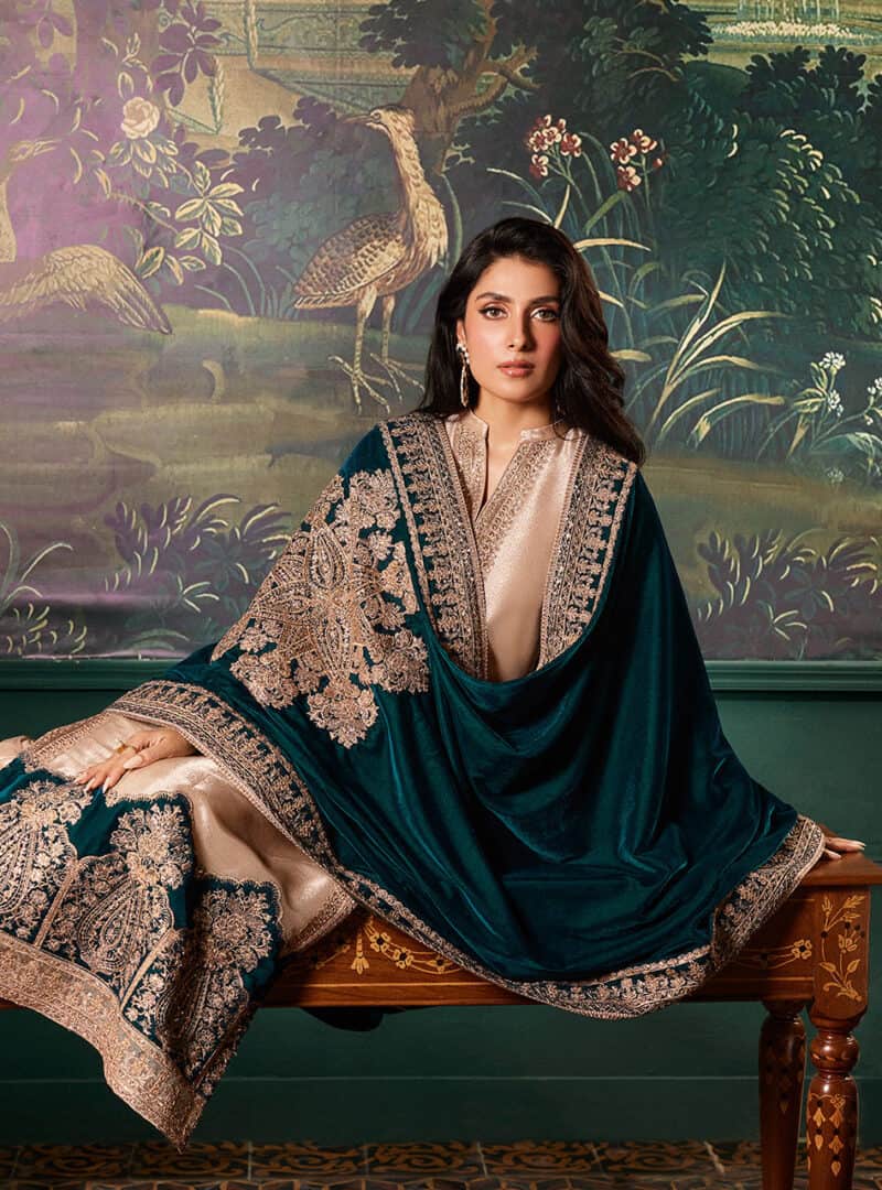 Zainab chottani velvet luxury | amber