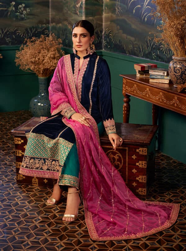 Zainab chottani velvet luxury | amira