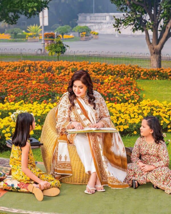 Gul ahmed mother's lawn 2024