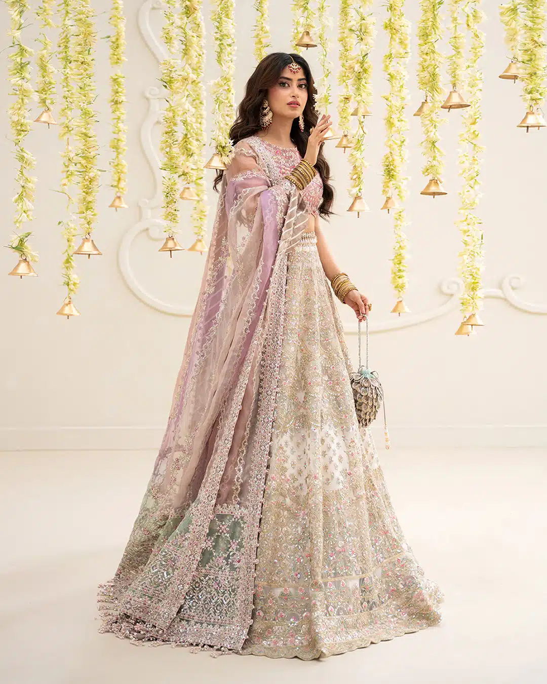 Sajal aly in faiza saqlain lehenga Sajal Aly in Faiza Saqlain Lehenga