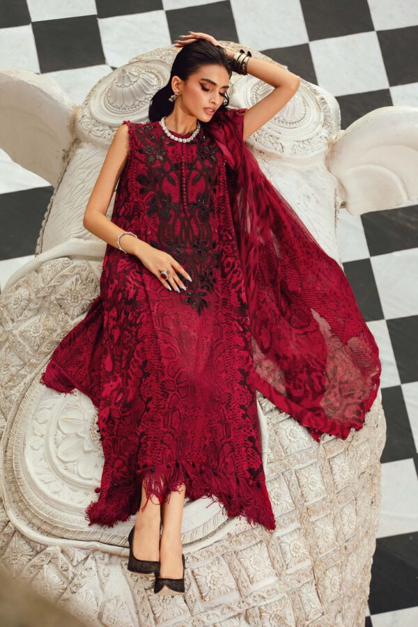 MARIA B Mprints Fall Winter Collection| MPT-2702-A– MARIA B Mprints Fall Winter Collection 2025 MARIA B Mprints Fall Winter Collection| MPT-2702-A– MARIA B Mprints Fall Winter Collection 2025
