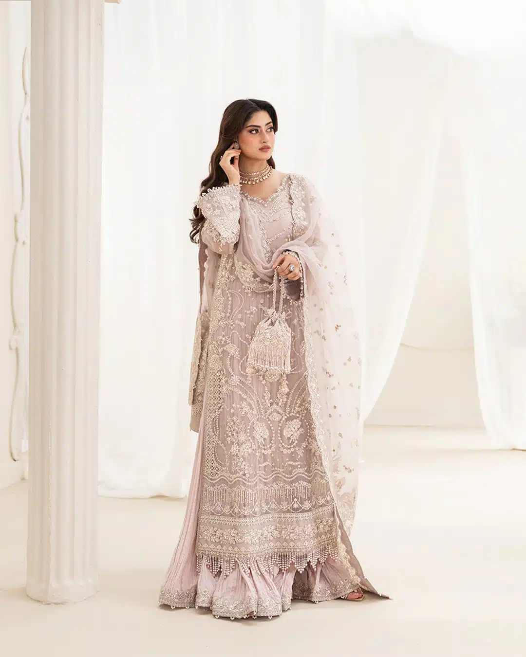 Sajal aly in faiza saqlain luxury collection– detail view 2 Sajal Aly in Faiza Saqlain Luxury Collection– detail view 2