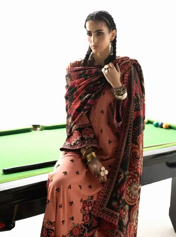 Zainab chottani winter shawl|| zuri– 035a9473 Zainab Chottani Winter Shawl|| Zuri– 035A9473