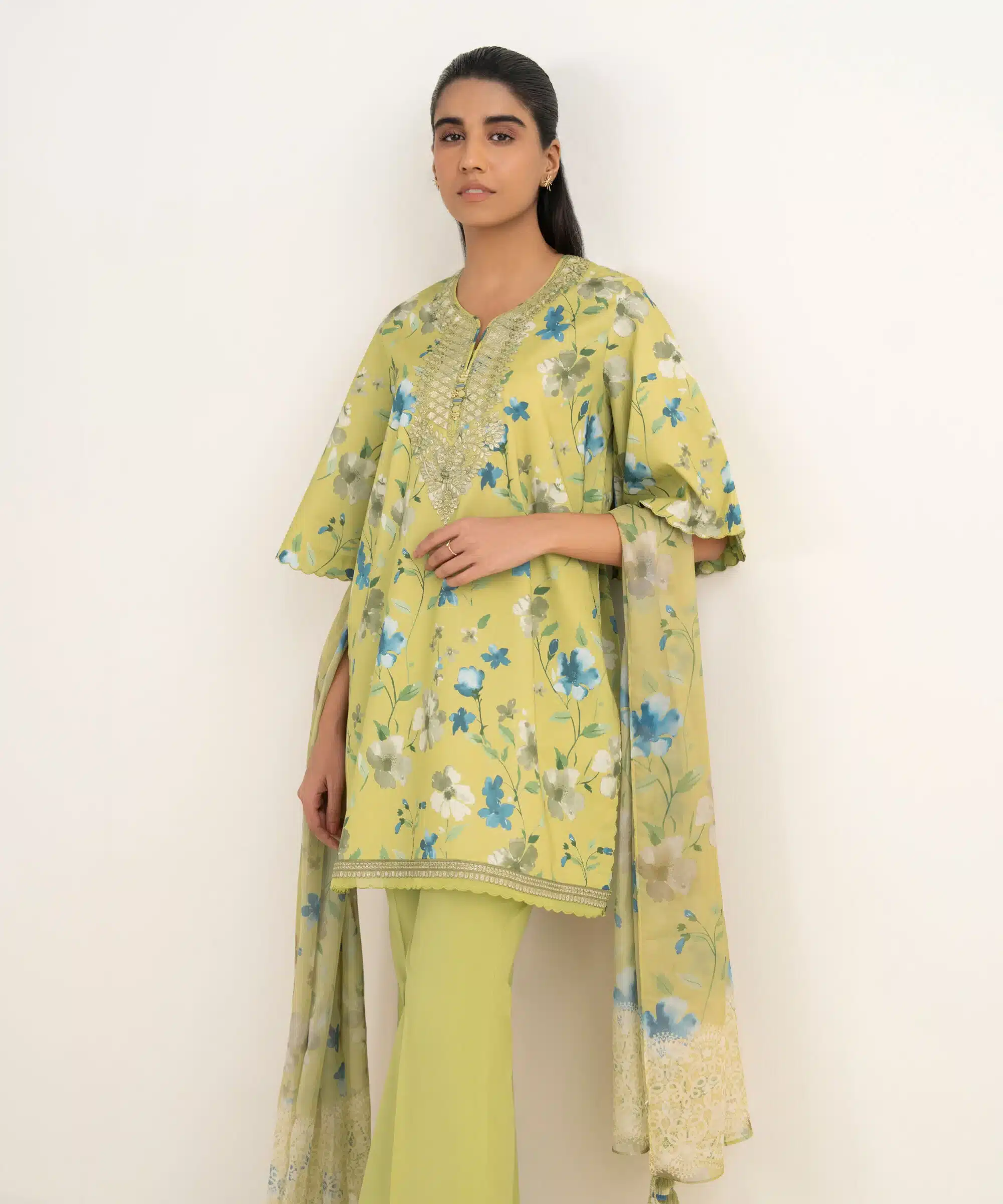 Sapphire intermix '26|| pedys26v0155 Sapphire Intermix '26|| PEDYS26V0155