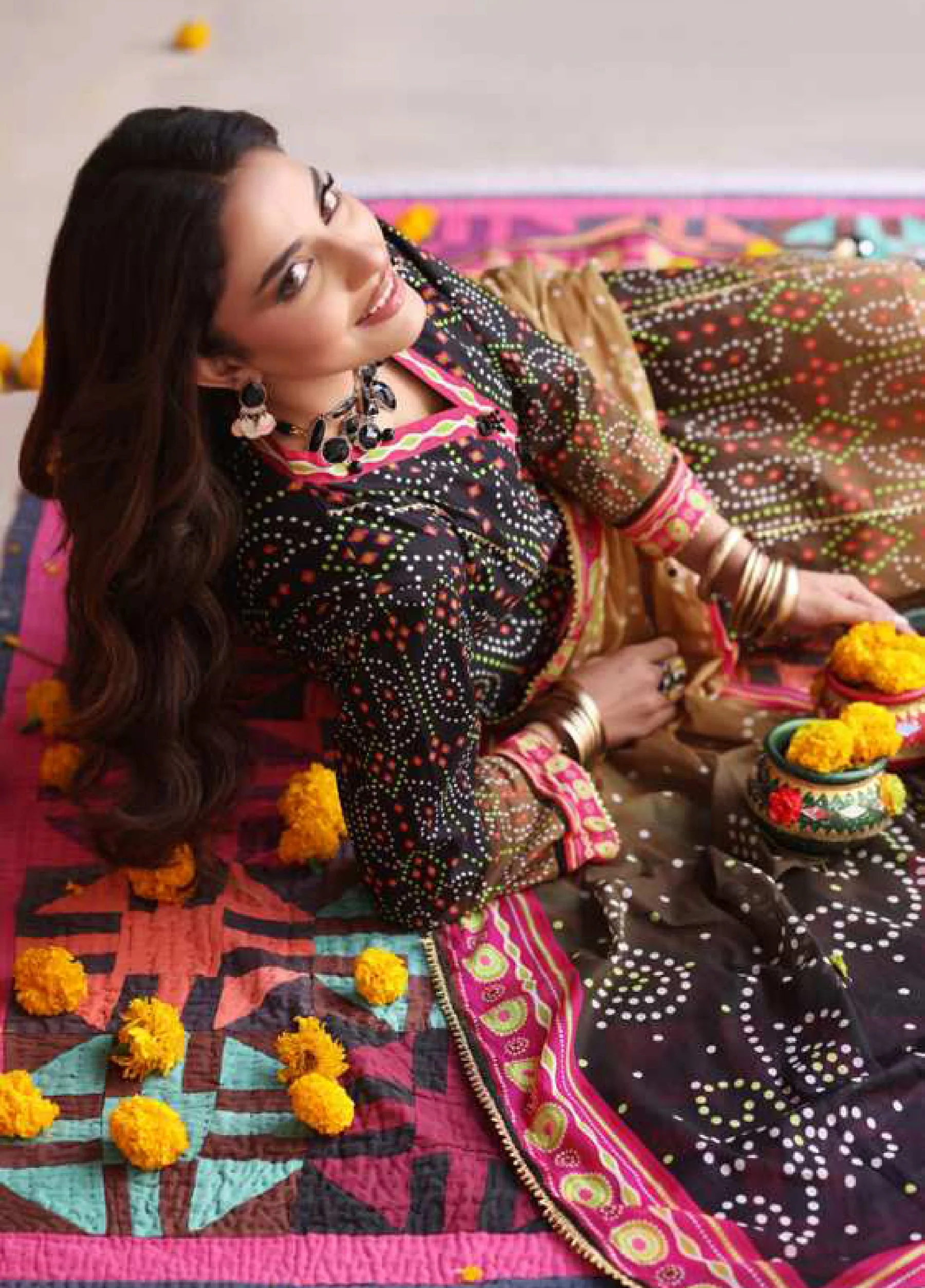 Heritage series by al zohaib printed chunri lawn || az26uch d-2 - pakistani suit - image 5 Heritage Series by AL Zohaib Printed Chunri Lawn || AZ26UCH D-2 - Image 2