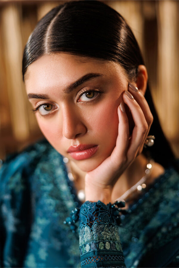 Baroque eid lawn 2026|| el26-d04– detail view 4 Baroque Eid Lawn 2026|| EL26-D04– detail view 4