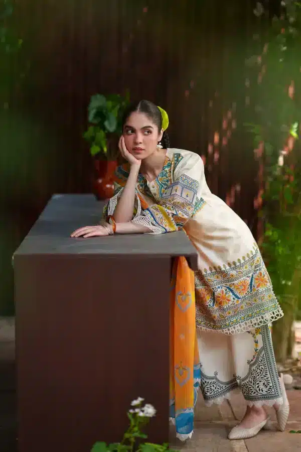 Laanem Summer Lawn 2026 by Saira Rizwan|| AZURA-A-SRL26-05– alternate view Laanem Summer Lawn 2026 by Saira Rizwan|| AZURA-A-SRL26-05– alternate view