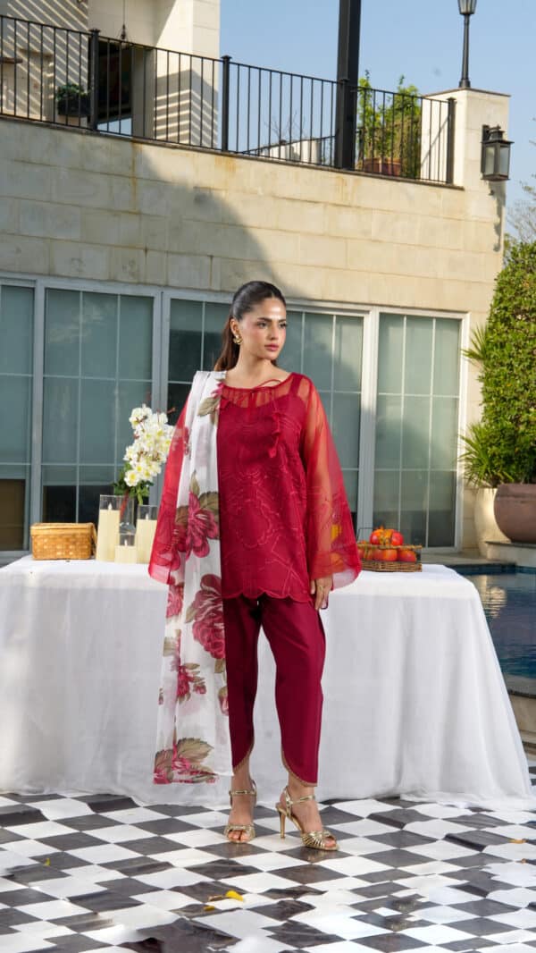 Ghazal Embroidered Summer Lawn Vol 1 2026| House of Mist| HMGZ-LL26-08– WEBSITE 815 Ghazal Embroidered Summer Lawn Vol 1 2026| House of Mist| HMGZ-LL26-08– WEBSITE 815