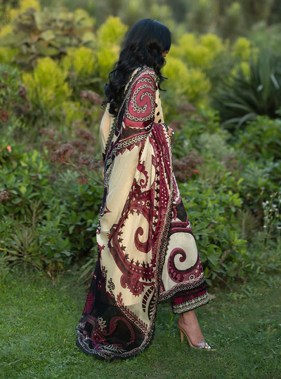 Zainab Chottani Lawn 2026|| Nour - 09– alternate view Zainab Chottani Lawn 2026|| Nour - 09– alternate view