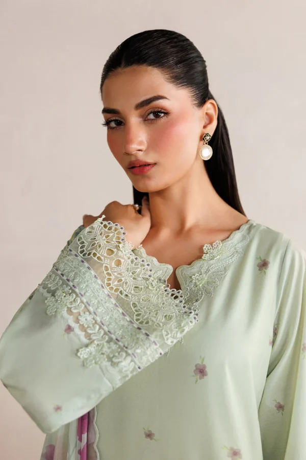 Iznik Festive Lawn 2026|| IBE-06– detail view 4