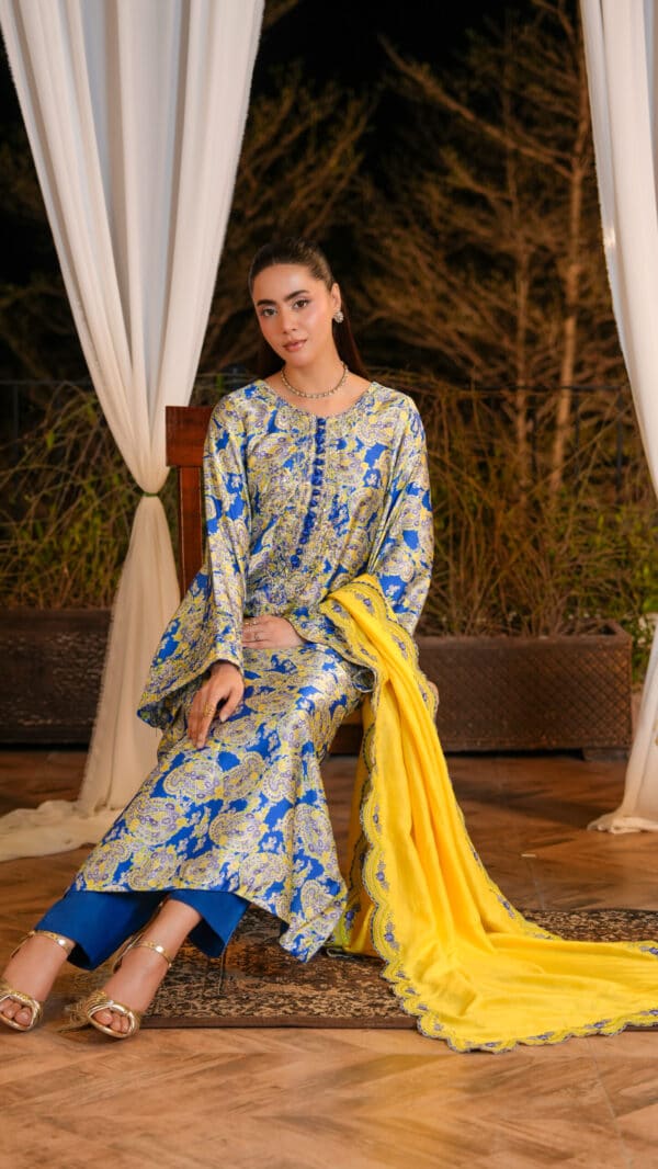 Ghazal Eid Luxe Embellished Festive 2026 by House of Mist| HMGZ-E26-03– sonia-50 2 Ghazal Eid Luxe Embellished Festive 2026 by House of Mist| HMGZ-E26-03– sonia-50 2