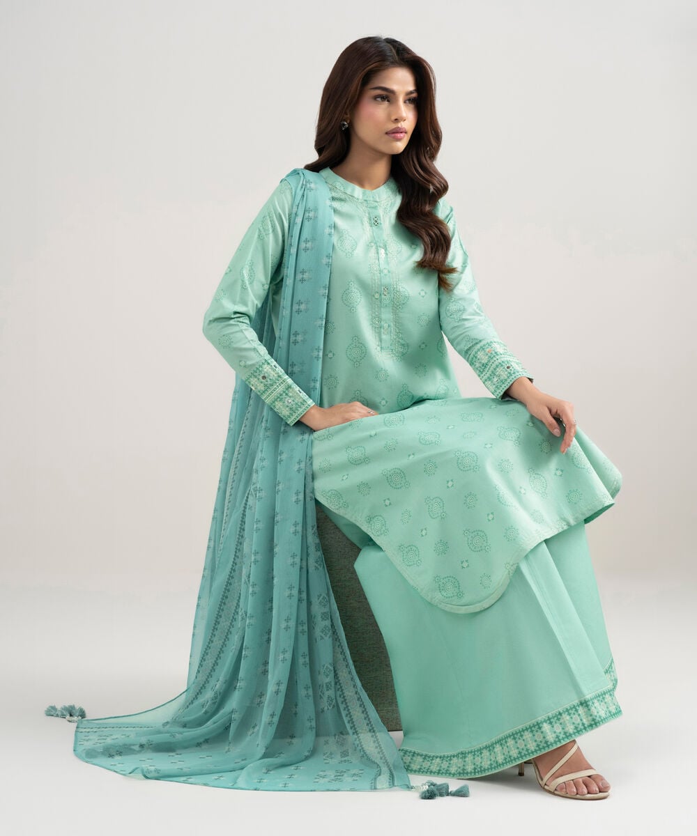 Sapphire women's unstitched zari lawn printed green 3 piece suit – 3pdys26v1160 Sapphire Women's Unstitched Zari Lawn Printed Green 3 Piece Suit – 3PDYS26V1160