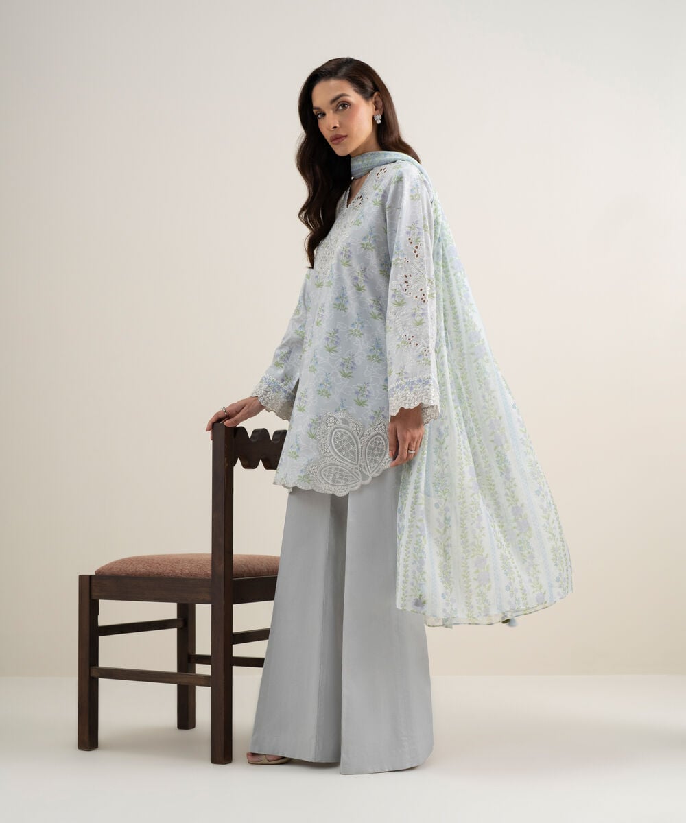 Sapphire women's unstitched lawn embroidered light grey 3 piece suit – 3pesgs26v532 Sapphire Women's Unstitched Lawn Embroidered Light Grey 3 Piece Suit – 3PESGS26V532
