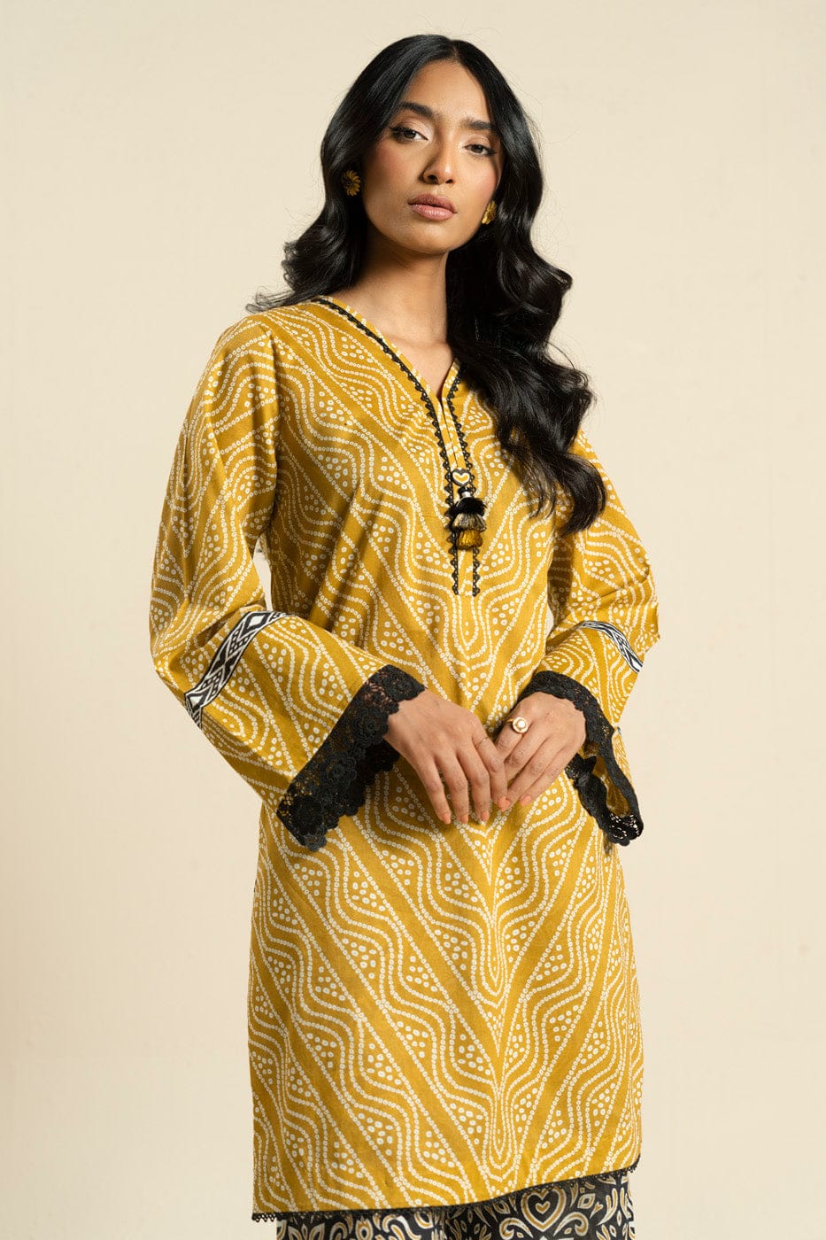 Alkaram rts| shirt & trouser– br49-2p26-ochre-2 Alkaram RTS| SHIRT & TROUSER– BR49-2P26-Ochre-2