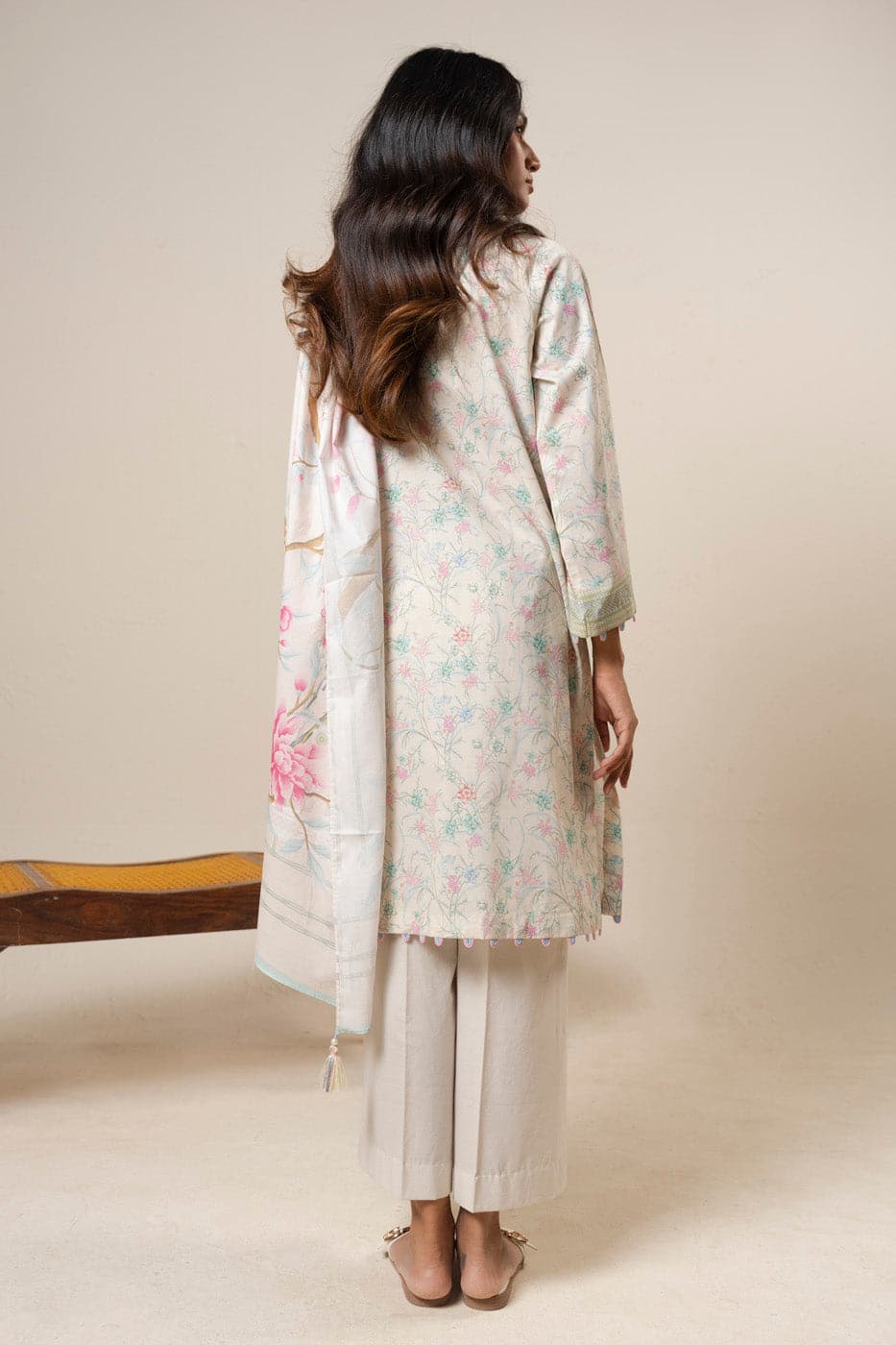 Alkaram rts| shirt & dupatta– ec55-26-cream-4 Alkaram RTS| SHIRT & DUPATTA– EC55-26-Cream-4