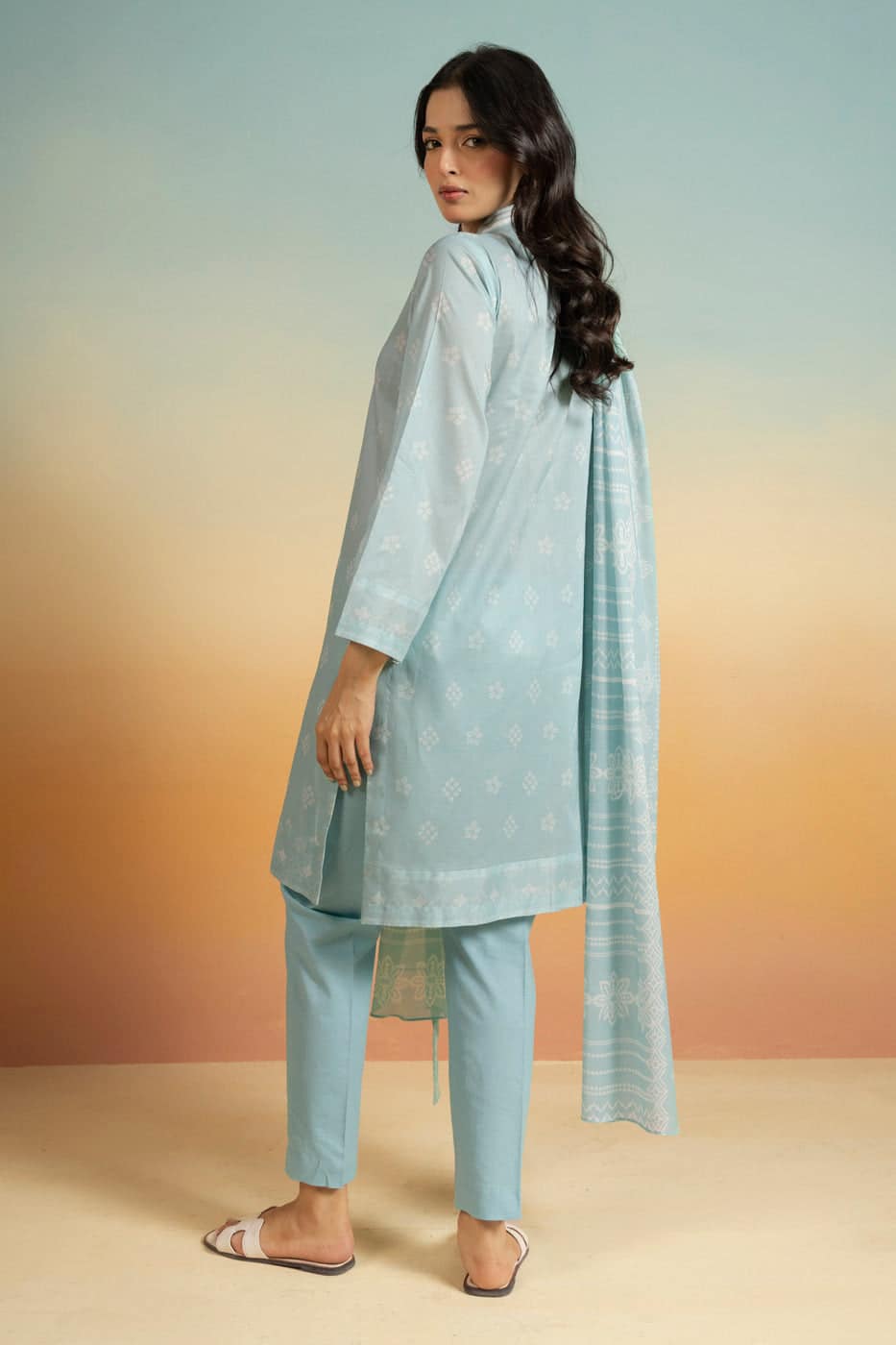 Alkaram rts| shirt, trouser & dupatta– efl-09-3p25-blue Alkaram RTS| SHIRT, TROUSER & DUPATTA– EFL-09-3P25-Blue
