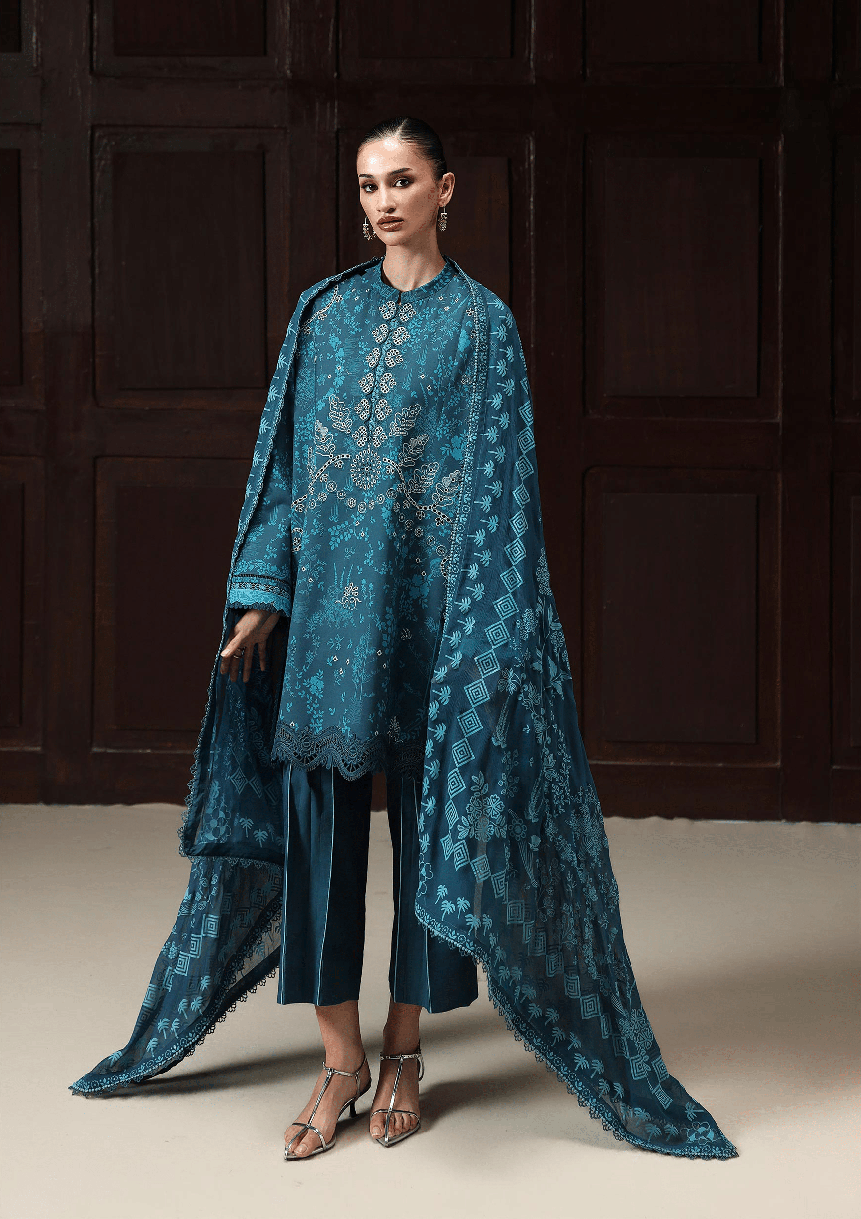 Qalamkar qalamkar qprints embroidered lawn unstitched 3pc suit qqp-06a alyra Qalamkar Qalamkar QPrints Embroidered Lawn Unstitched 3Pc Suit QQP-06A Alyra