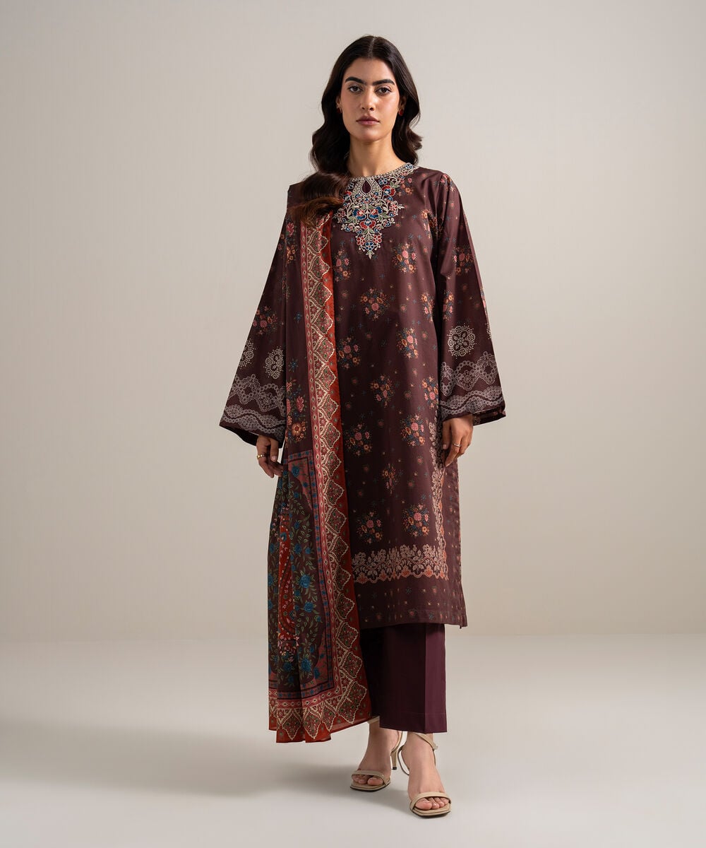 Sapphire women's unstitched lawn embroidered blue 3 piece suit – u3pdds26v681 Sapphire Women's Unstitched Lawn Embroidered Blue 3 Piece Suit – U3PDDS26V681
