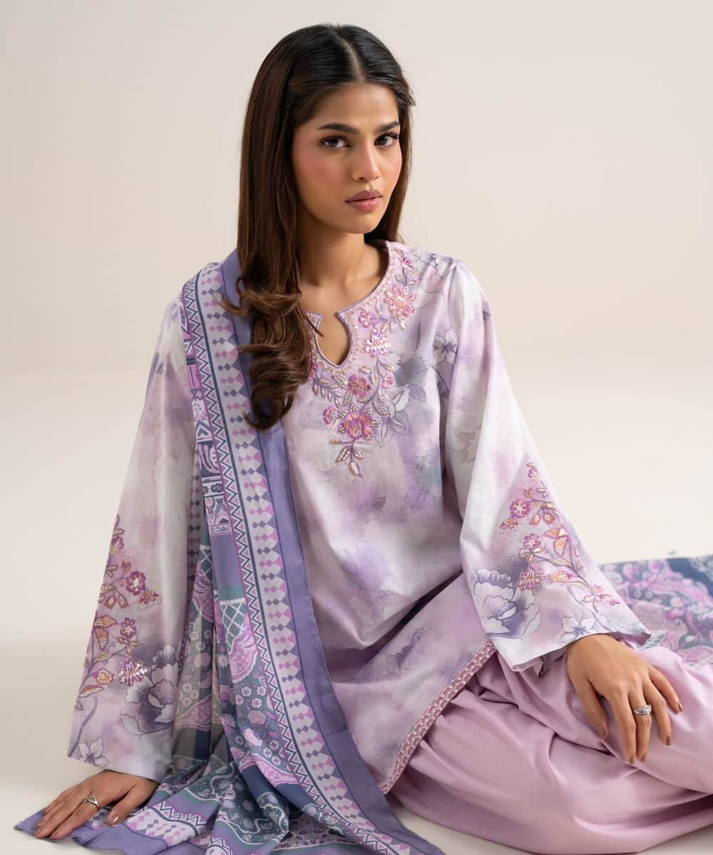 Sapphire women's unstitched lawn embroidered off white 3 piece suit – u3pdds26v694 Sapphire Women's Unstitched Lawn Embroidered Off White 3 Piece Suit – U3PDDS26V694