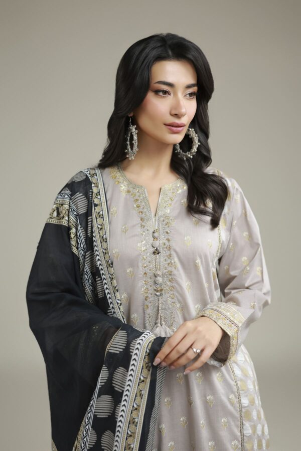 Khaadi 2026 collection 3 piece– a22-26-213fi1 multi 3 Khaadi 2026 Collection 3 Piece– a22-26-213fi1 multi 3