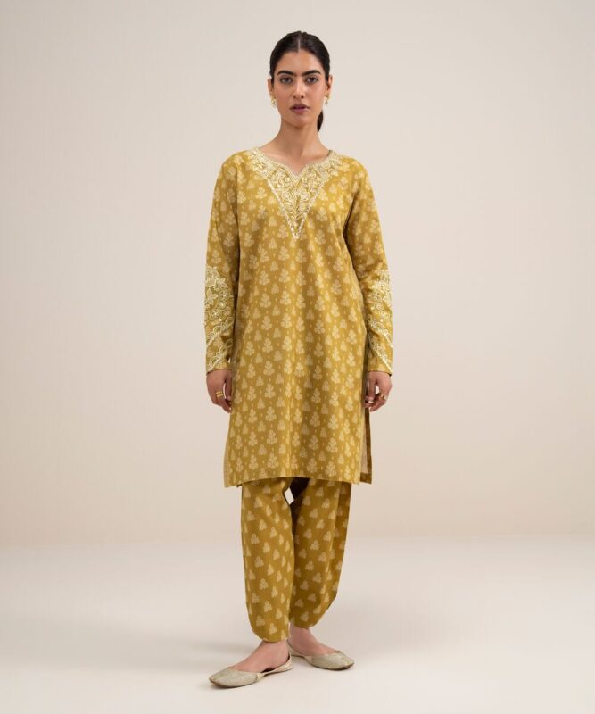 Sapphire Women's Unstitched Lawn Embroidered Yellow 2 Piece Suit – 2TEDYS26V544