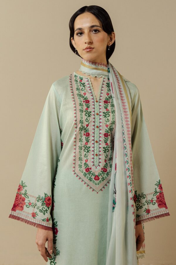 Alternative view of Coco by Zara Shahjahan Ismeria-8B