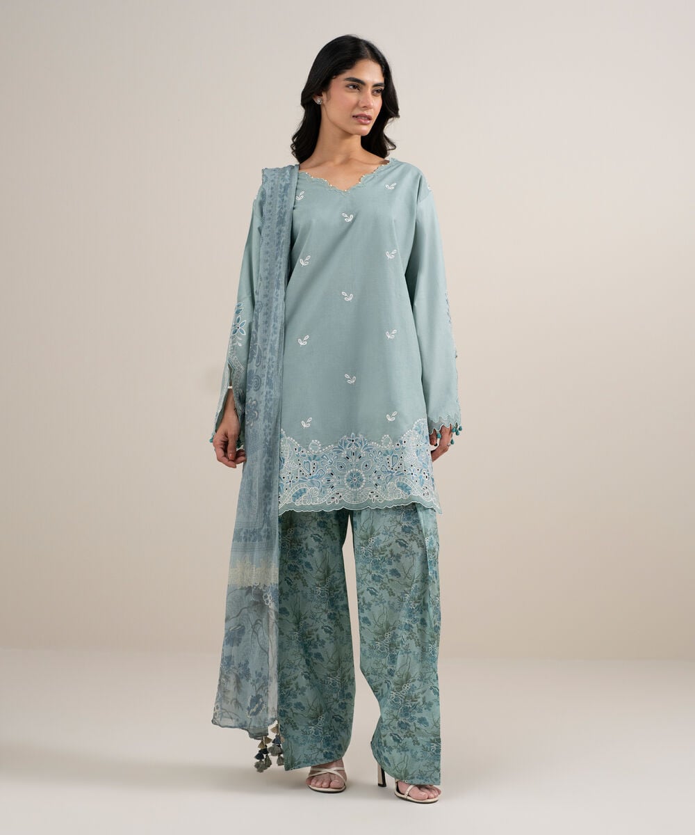 Sapphire women's unstitched lawn embroidered aqua 3 piece suit – 3pesgs26v653 Sapphire Women's Unstitched Lawn Embroidered Aqua 3 Piece Suit – 3PESGS26V653