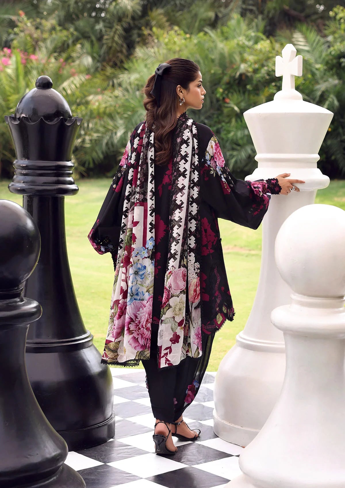 Elaf epa-4a scarlet - pakistani suit - image 5 Elaf EPA-4A SCARLET - Image 2
