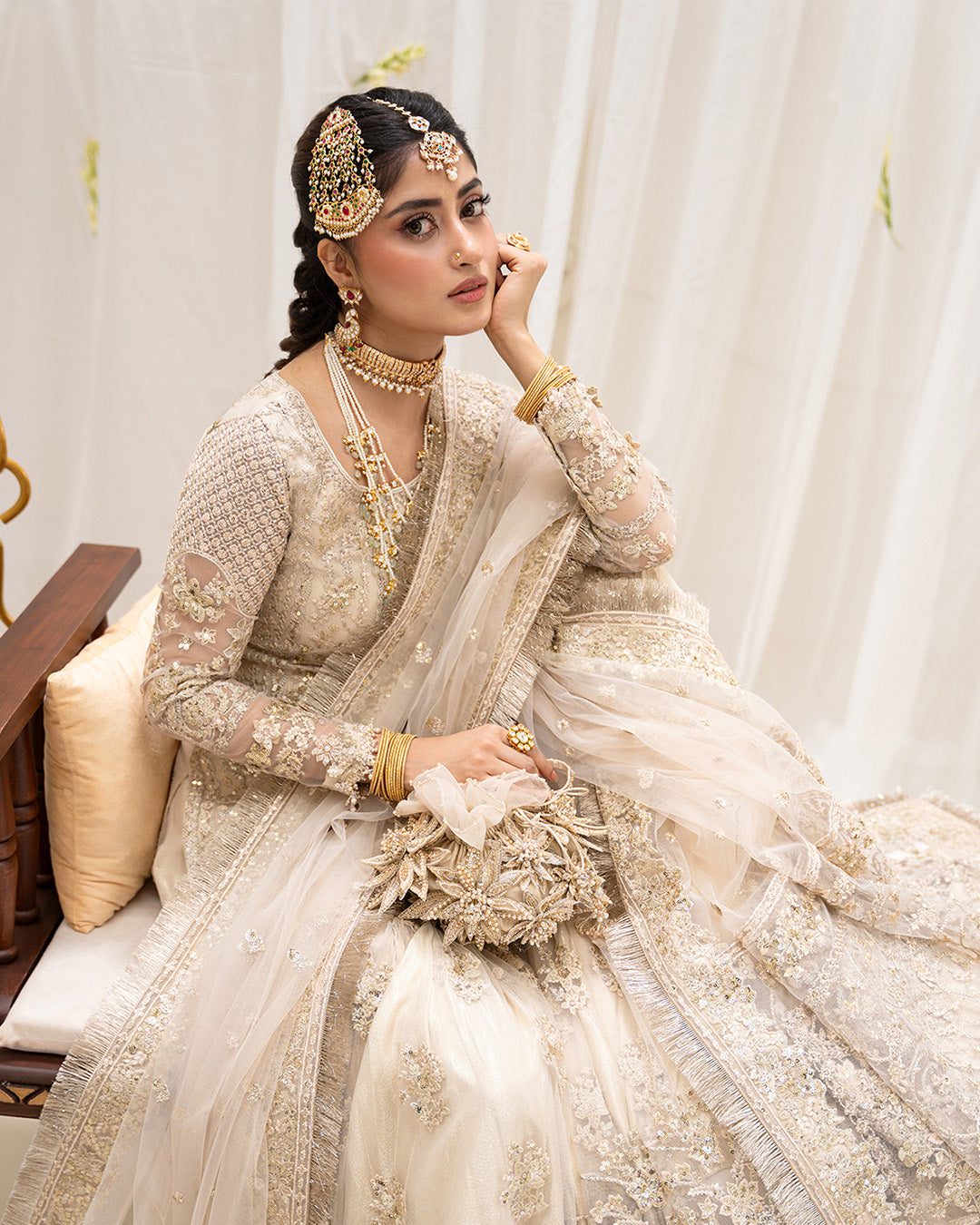 Faiza saqlain safak– detail view 4 Faiza Saqlain Safak– detail view 4