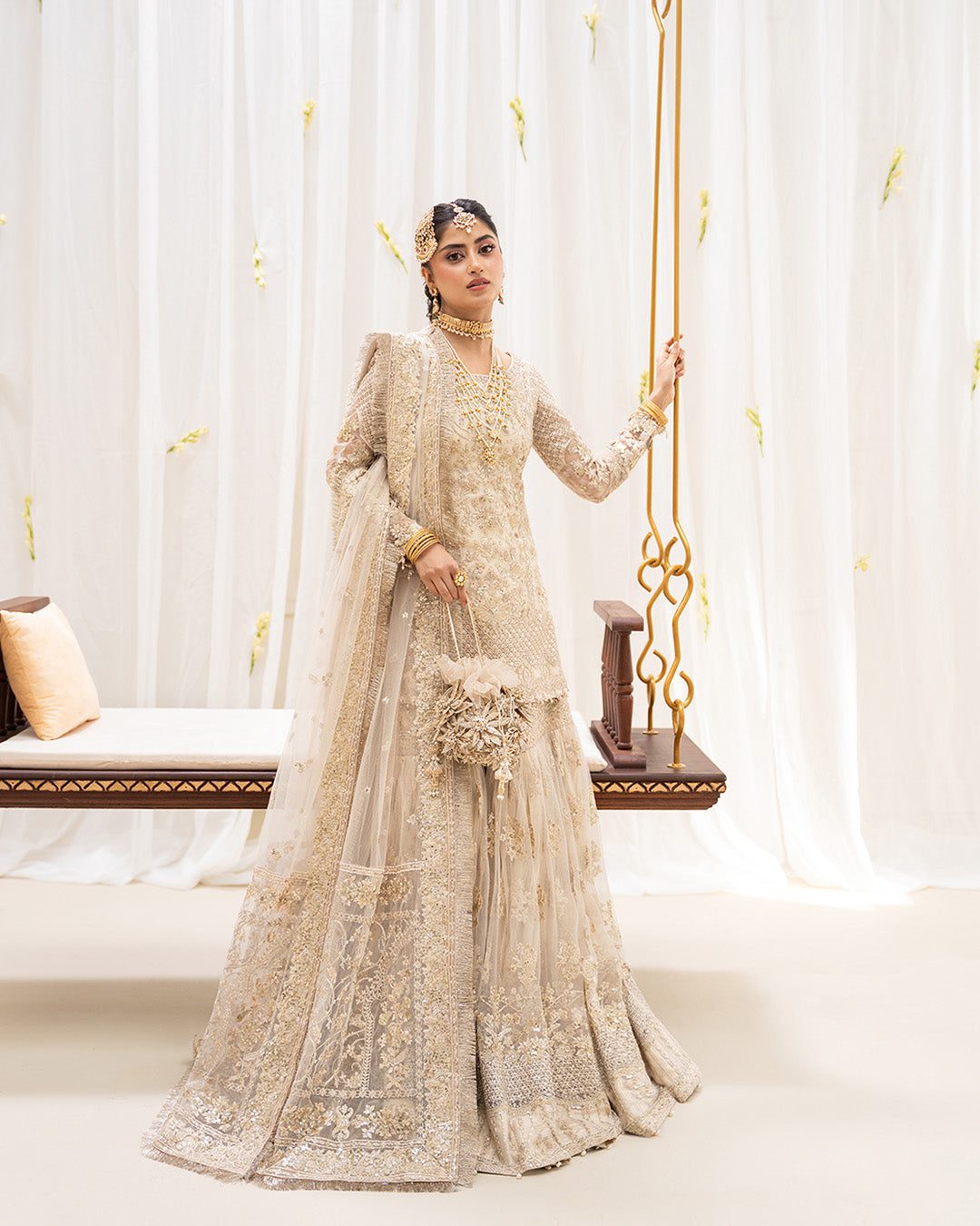 Faiza saqlain safak– detail view 5 Faiza Saqlain Safak– detail view 5