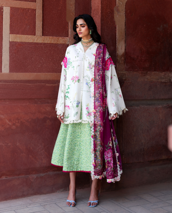 Republic Womenswear Aabroo