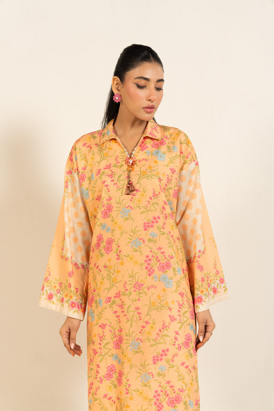Alkaram rts | shirt & trouser - pakistani suit - image 5 Alkaram RTS | SHIRT & TROUSER - Image 2
