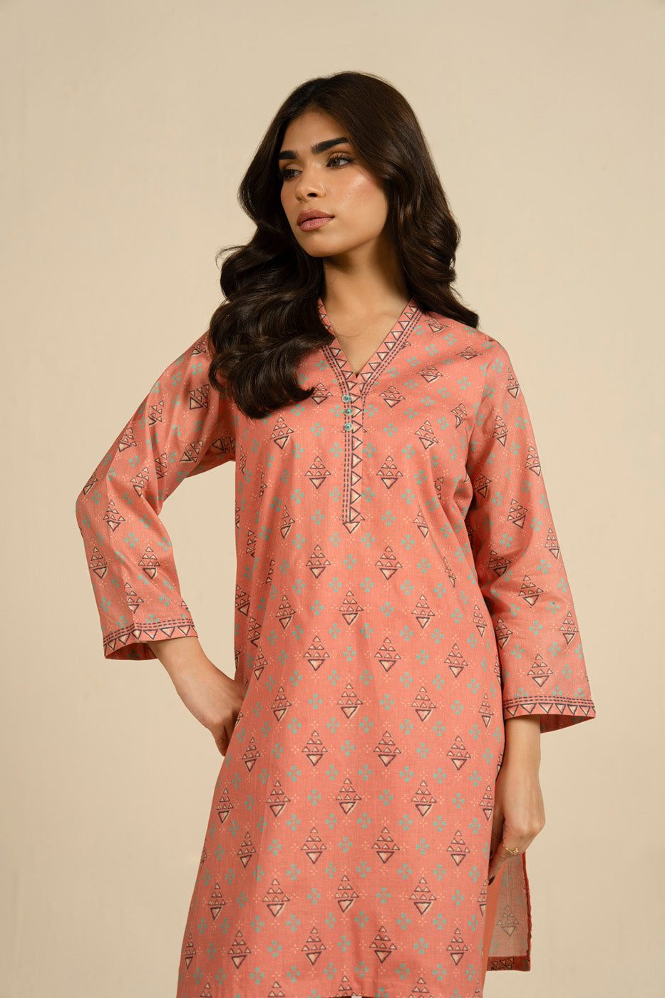 Alkaram rts| shirt– br59-26-2-coral pink-2 Alkaram RTS| SHIRT– BR59-26-2-Coral Pink-2