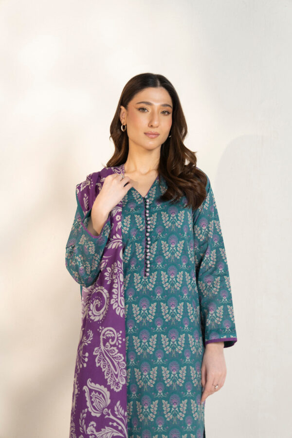 Alkaram RTS | SHIRT & DUPATTA - Image 4