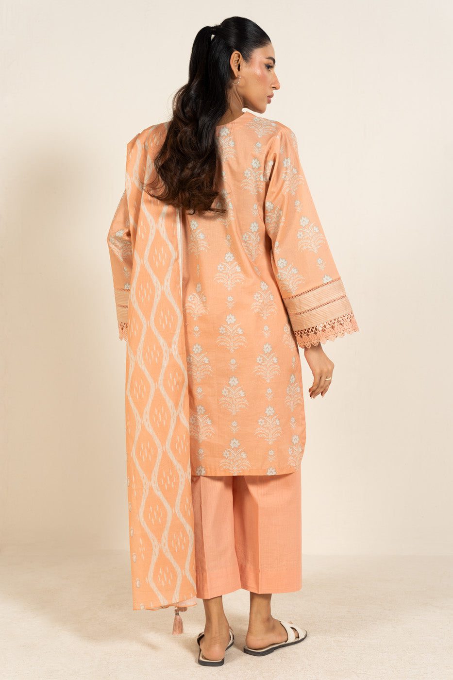 Alkaram rts| shirt & dupatta– br89-26-2-peach-5 Alkaram RTS| SHIRT & DUPATTA– BR89-26-2-Peach-5