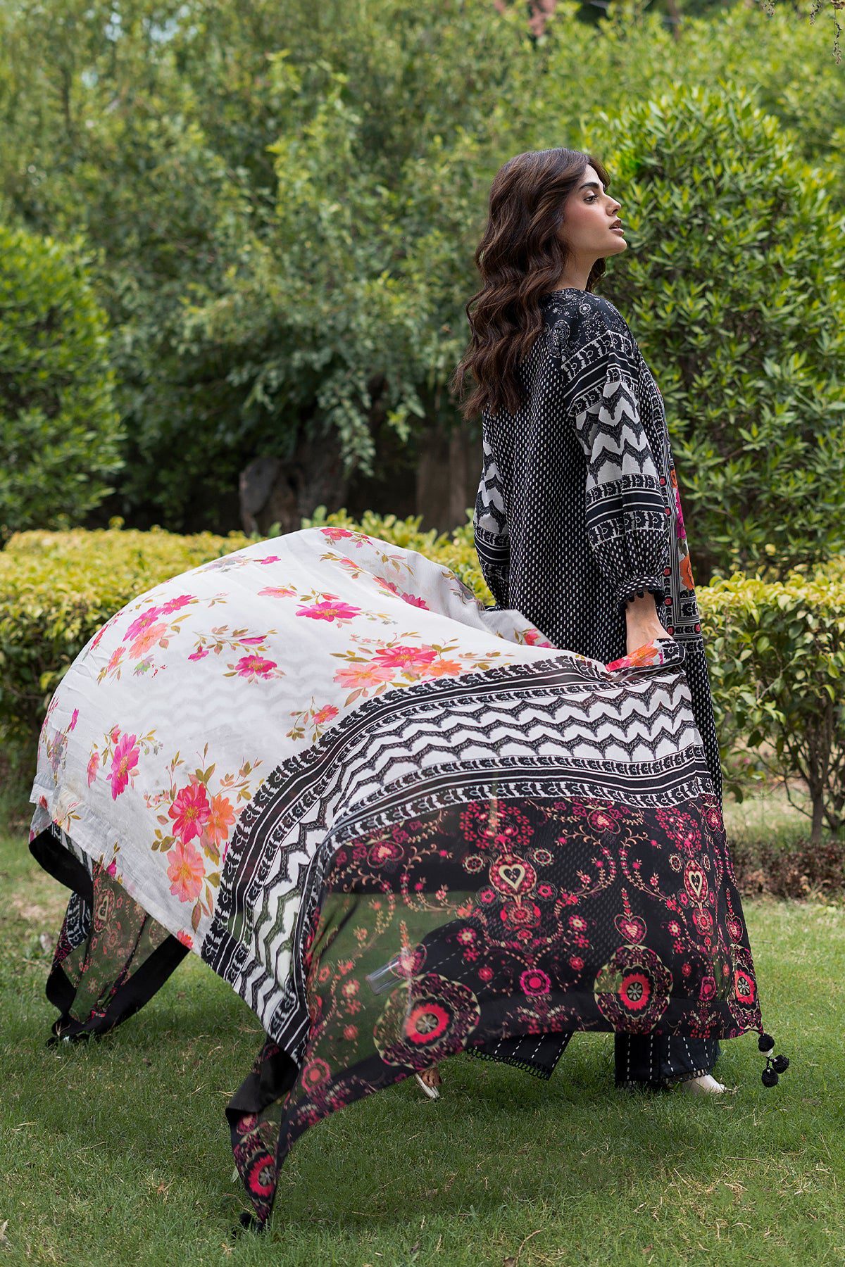 Charizma 3-pc unstitched printed lawn c-print vol 4 cp6-32– detail view 2 Charizma 3-PC Unstitched Printed Lawn C-Print Vol 4 CP6-32– detail view 2