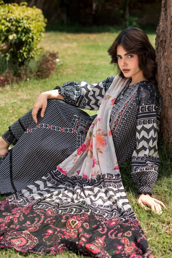 Charizma 3-pc unstitched printed lawn c-print vol 4 cp6-32– detail view 3 Charizma 3-PC Unstitched Printed Lawn C-Print Vol 4 CP6-32– detail view 3
