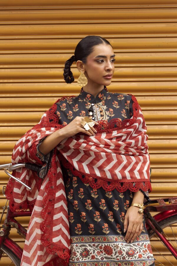 Sana Safinaz Unstitched Printed 3 Piece Lawn Suit– H264-002A-3CG
